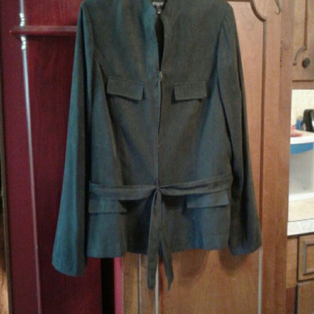 Studio 1 Lightweight Jacket - Picture 3 of 4